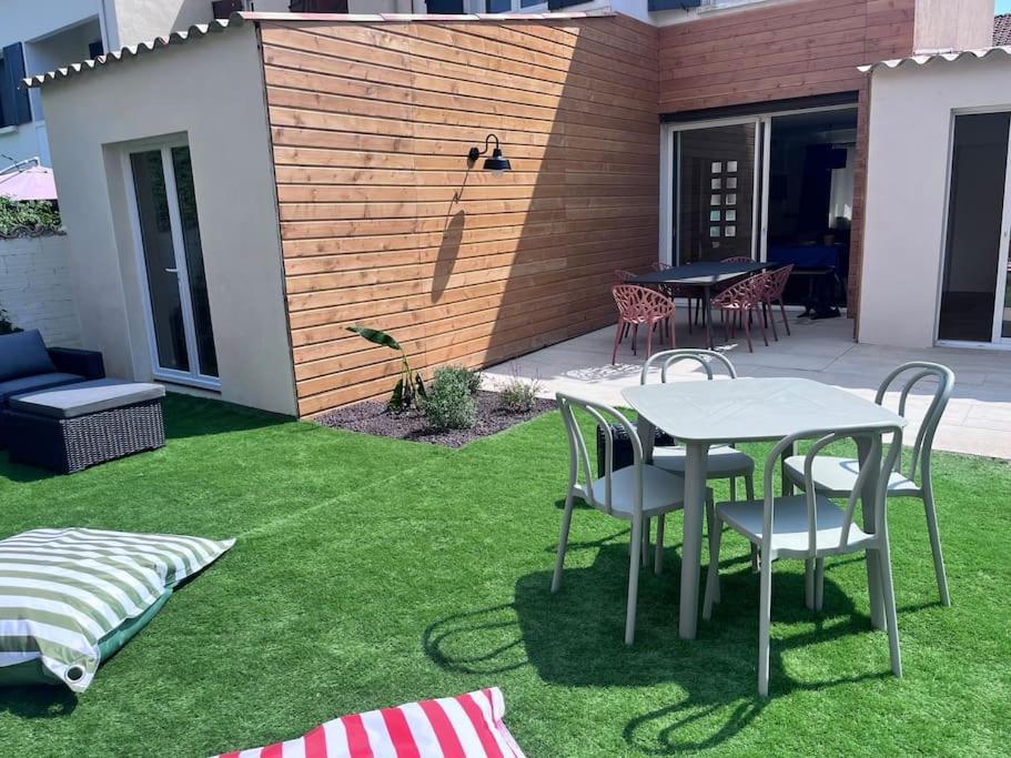 Maison Climatisee, Piscine, A 5 Minutes Des Grands Buffets Narbona Exterior foto